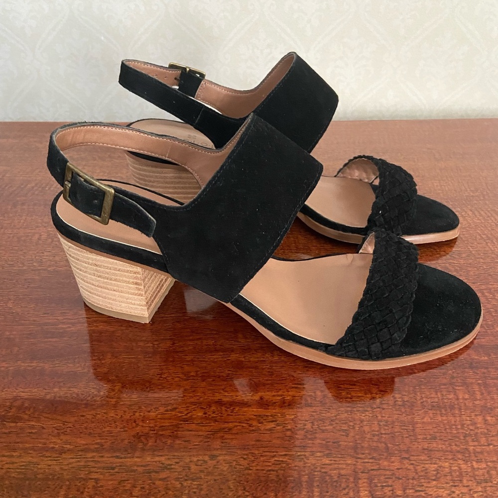 Nordstrom Caslon Black Suede Sandals